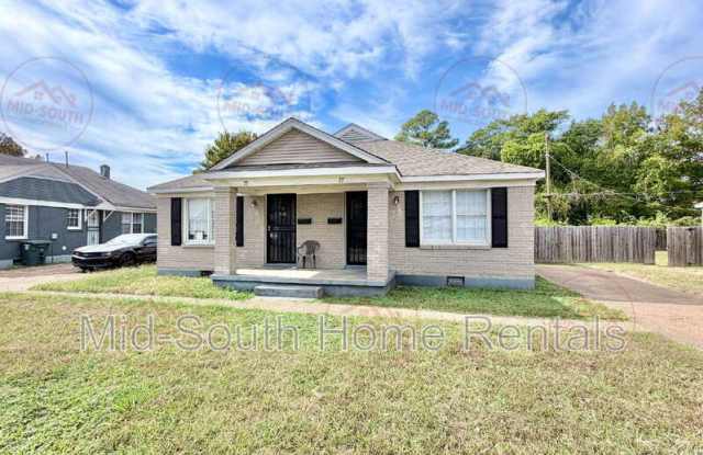 77 Eastview Drive Gallery 1
