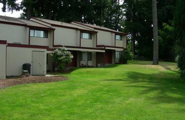 1010 Midway Drive Northeast photos photos