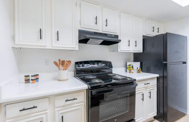 ReNew Towne Oaks photos photos