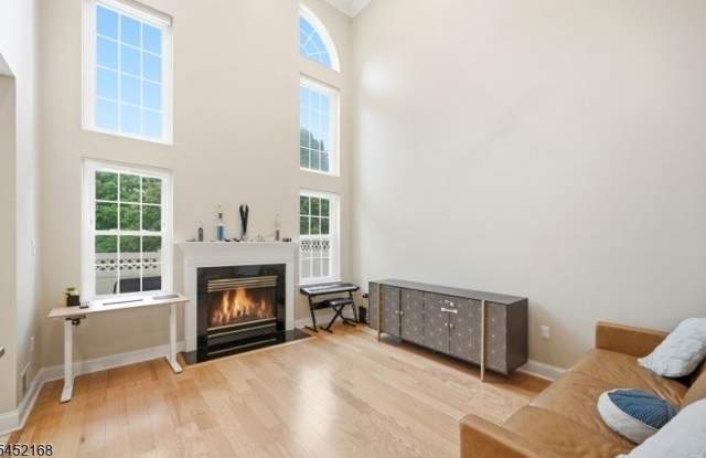 18 Clark Ct Gallery 2