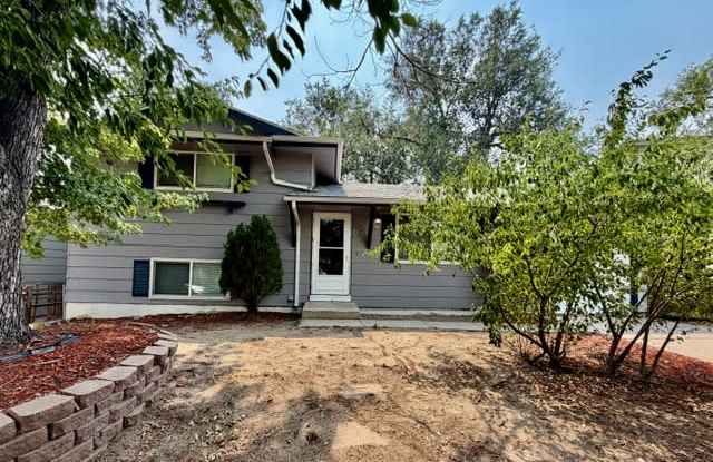 2236 Fernwood Drive photos photos