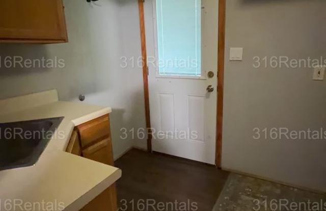 $950 - 1617 W 3rd - 2 Bedroom 1 Bath Gallery 4