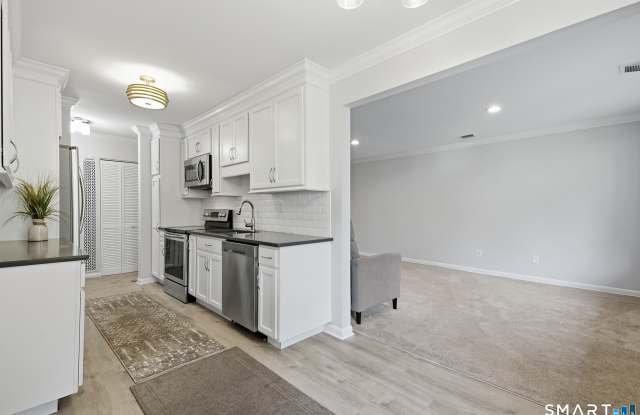 110 Southport Woods Drive Gallery 2