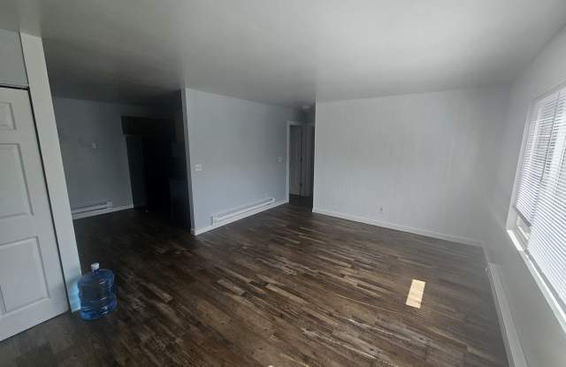 1731 La Cres St Gallery 3