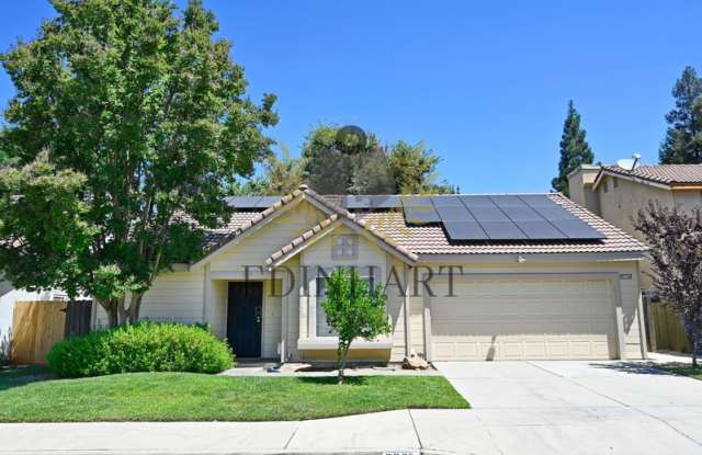 239 West Fallbrook Avenue Gallery 1