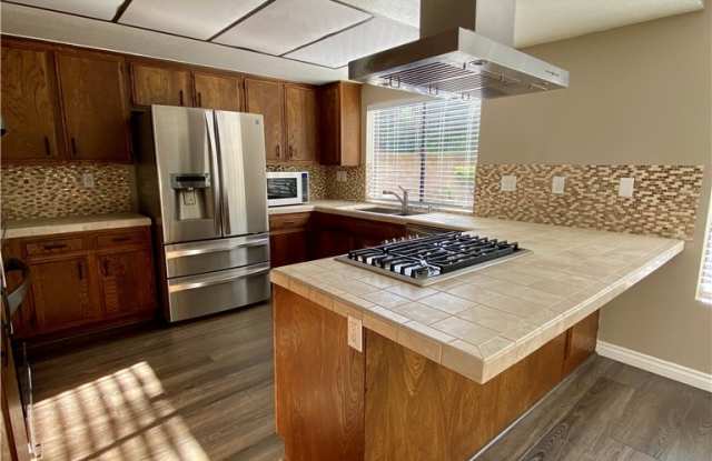 1081 S Burlwood Drive Gallery 4