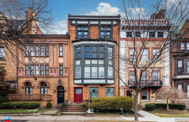 493 Delaware Avenue unit: 3 photos photos