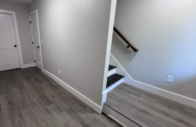 403 East Mulberry Street - 1 Gallery 2