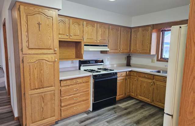 1 Bed 1 Bath Single Family Home in Wisconsin Rapids photos photos