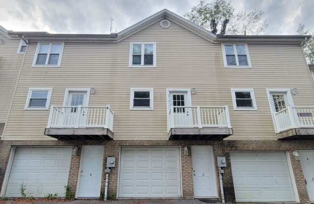 4 Bretton Ct Gallery 2