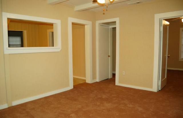 2928 Hiawatha Gallery 3