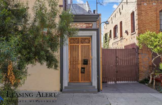 104 South Cummings Street - 1 Gallery 2