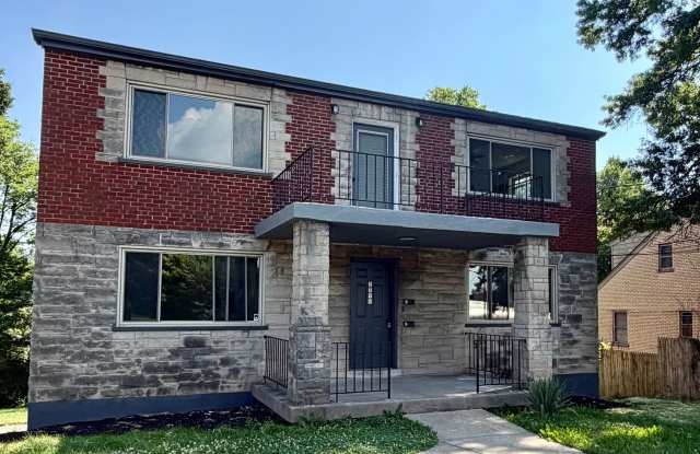2798 Queen City  Avenue Gallery 2