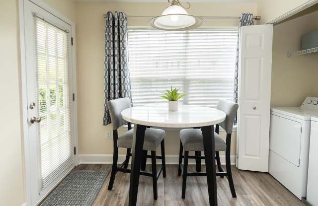 The Summit at Owings Mills Apartments Gallery 3