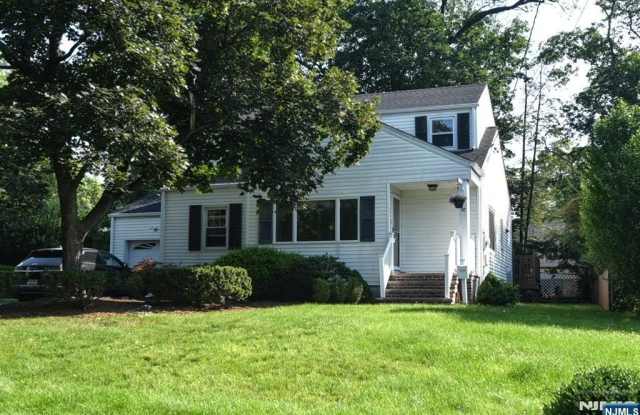 90 Greenway Road photos photos