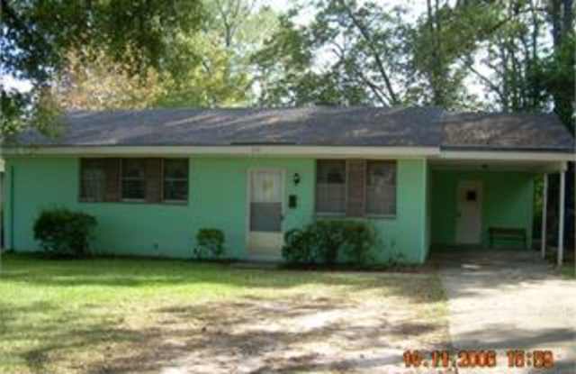 610 Tenth Ave. photos photos
