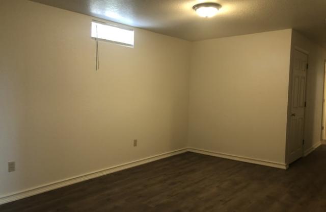 5665 West Ellsworth Avenue Gallery 2
