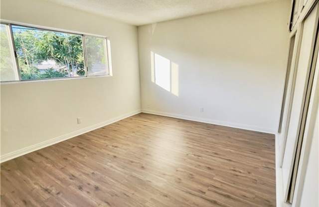 525 E Olive Avenue photos photos