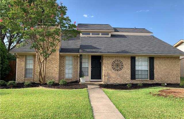 2018 Lyon Court - 2018 Lyon Court, Carrollton, TX 75007