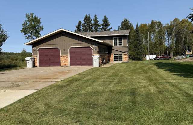 606 13th St Nw - 606 13th Street Northwest, Chisholm, MN 55719