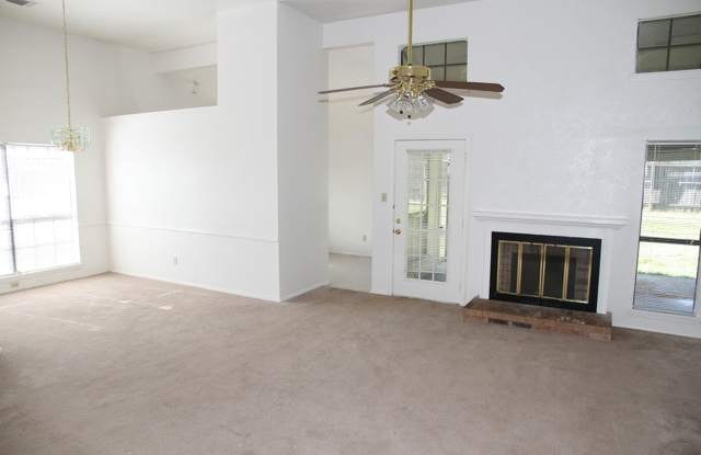 3416 Forest Creek Dr Gallery 2