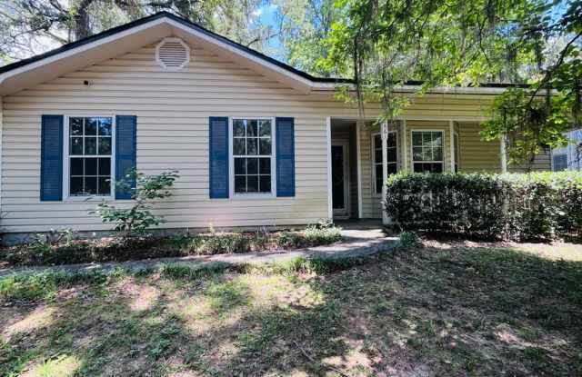 3 BR/ 2 BA home in Huntington Woods! photos photos