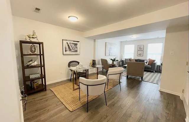 8272 JAKE Place Gallery 4