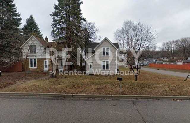 4BD/2BA in Newport Available Now! Gallery 1