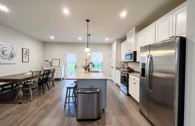 4480 COMMONS Drive Gallery 3