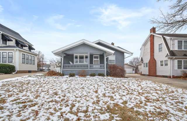 4524 Waveland Court photos photos