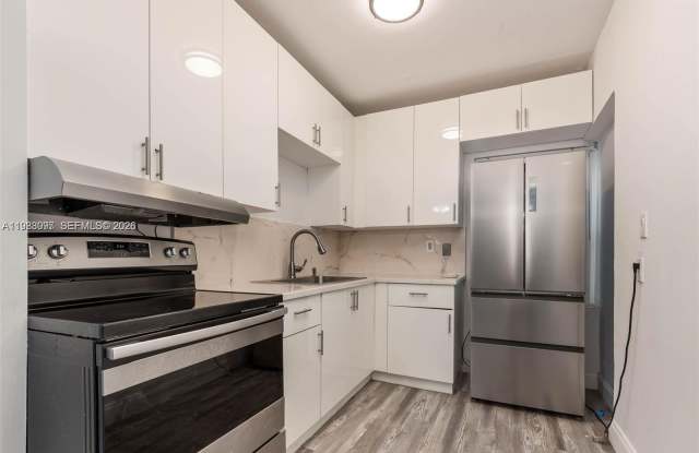 259 NE 56th St photos photos