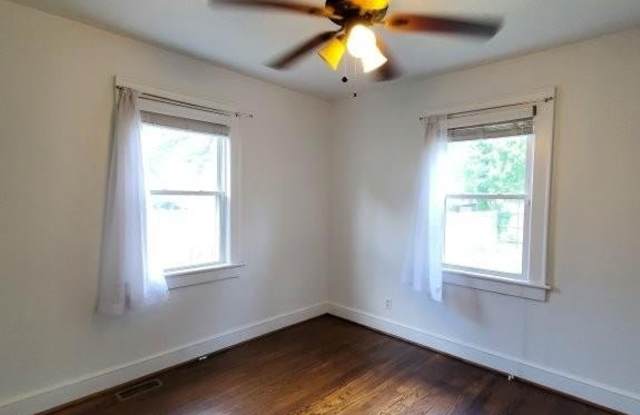 3746 Lenoir Circle Gallery 4