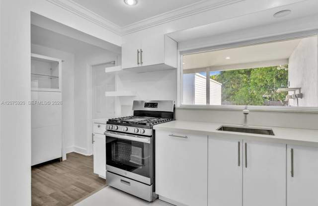 1647 NE 146th Street 0, Miami, FL 33181 - 1343 Gallery 4