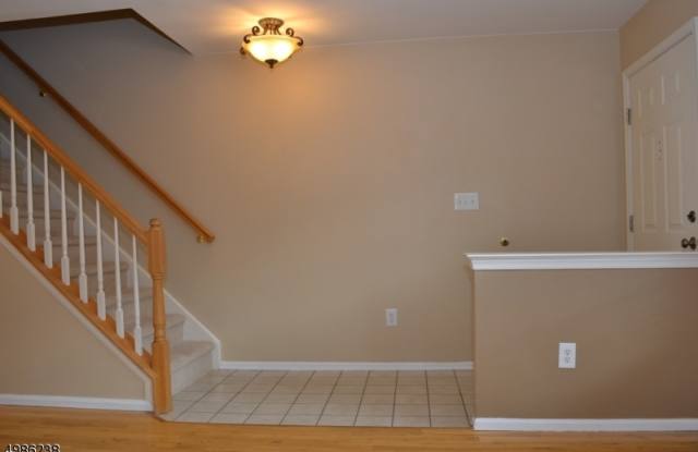 2292 OAKHAM CT Gallery 4