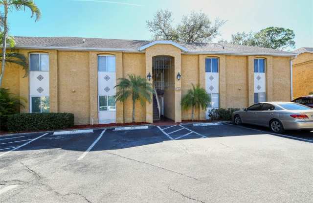 1877 TOUCAN Way Gallery 1