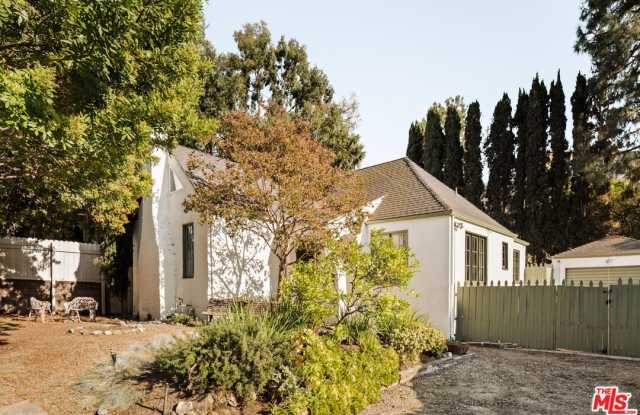 2272 India St Gallery 1