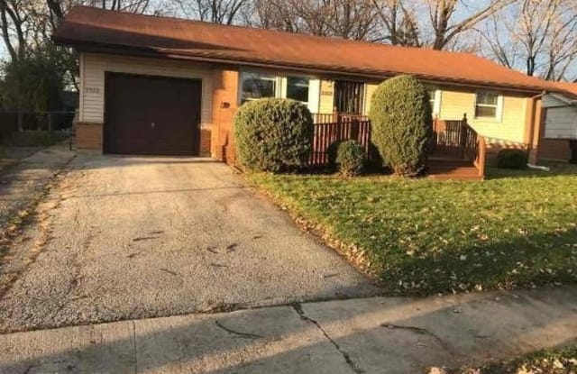 3322 Woodworth Place - 3322 Woodworth Place, Hazel Crest, IL 60429