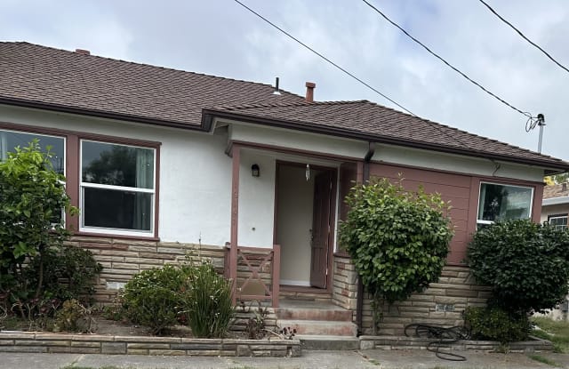16161 Vía Alamitos - 16161 Vía Alamitos, San Lorenzo, CA 94580