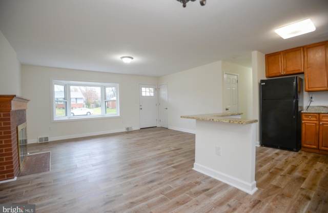 10905 FAIRCHESTER DRIVE Gallery 4