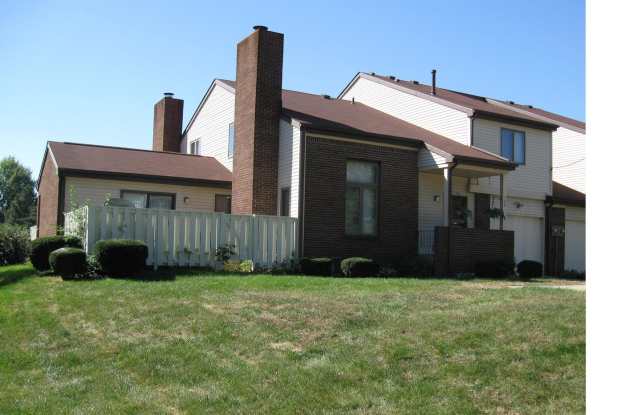 Spacious 3bed home in quiet Westside neighborhood just blocks from shopping & campus. Gallery 3