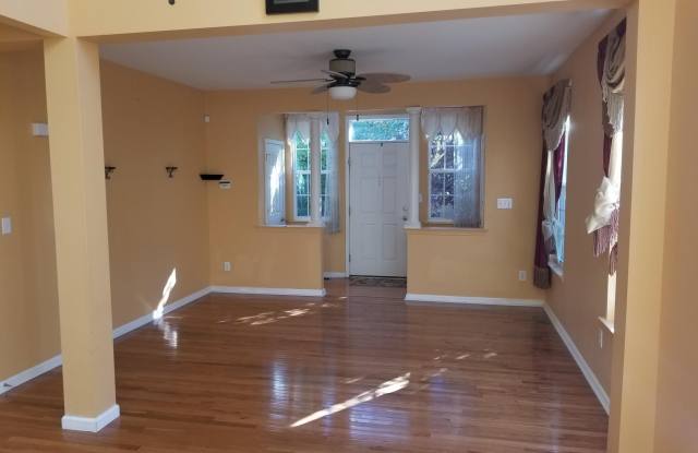 409 RUBY ROAD Gallery 4