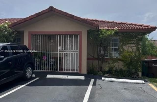3298 W 70th St - 3298 West 70th Street, Hialeah, FL 33018