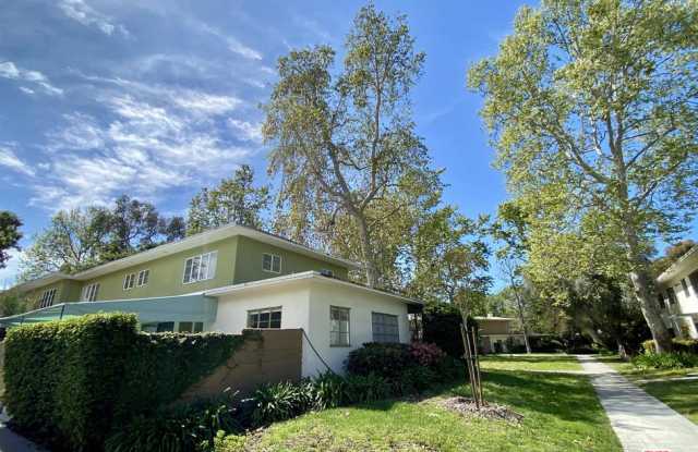 5483 VILLAGE Green Gallery 2