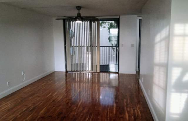3550 BLUE LAKE Drive Gallery 2