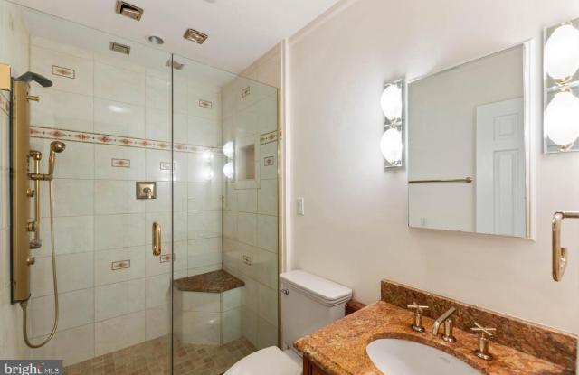 8526 RAGLAN Road - 8526 Raglan Road, Tysons Corner, VA 22182