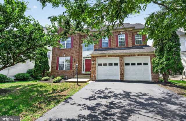 42071 PEPPERBUSH Place Gallery 1