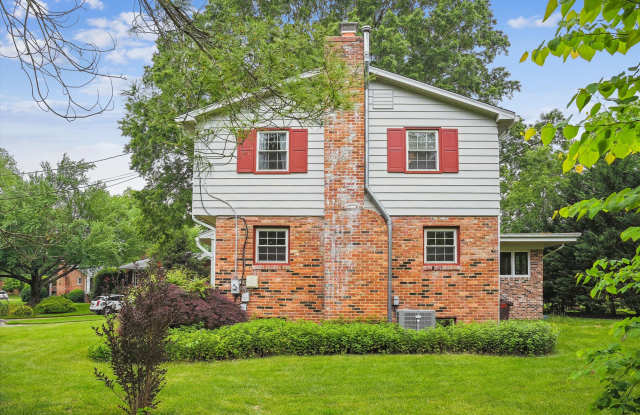 1110 Anesbury Ct Gallery 3