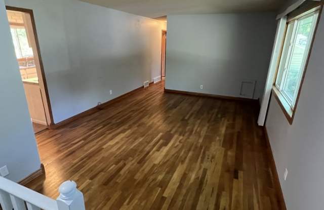 11828 Monroe Circle Northeast Gallery 3