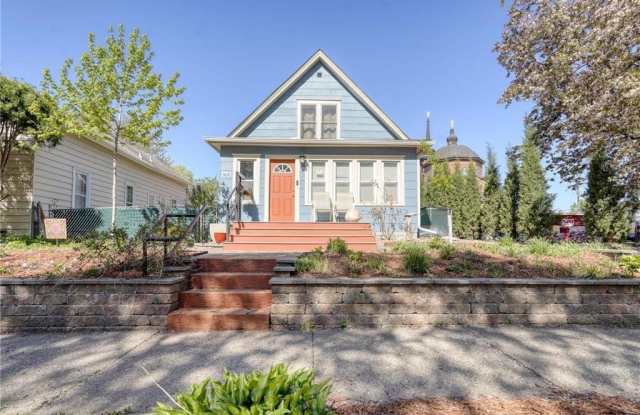 1618 6th Street NE photos photos