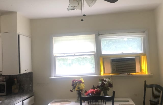 138 West Cayuga Street - A Gallery 4